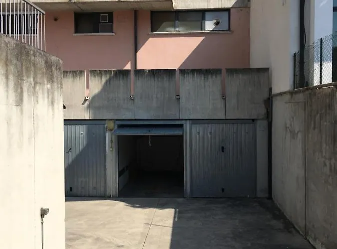 Con Garage Vicino Al Centro Verona