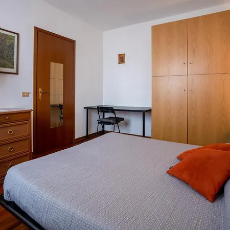 Con Garage Vicino Al Centro Appartement Verona