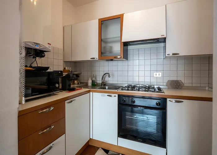 Con Garage Vicino Al Centro شقة *